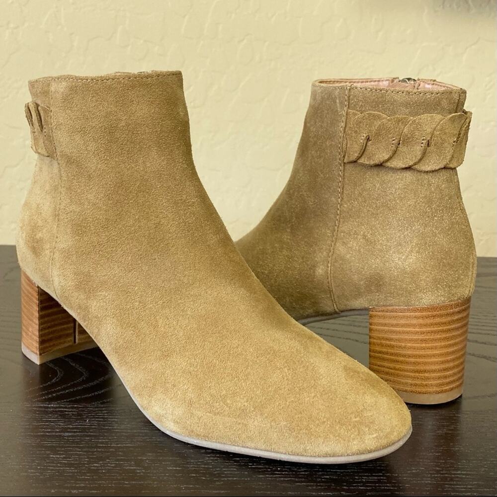 NWOB Aquatalia Feliciana Weatherproof Block Heel Bootie, Size 6